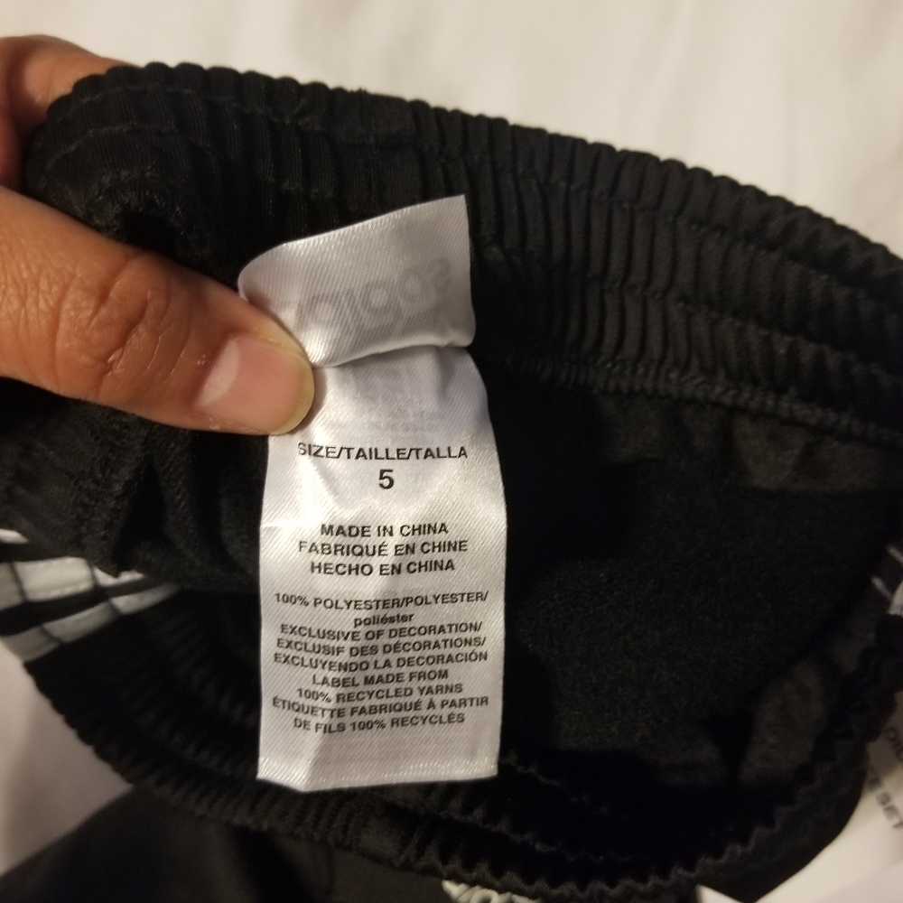 NWT Adidas Tracksuit Size 5 Color Black/White - Picture 6 of 12